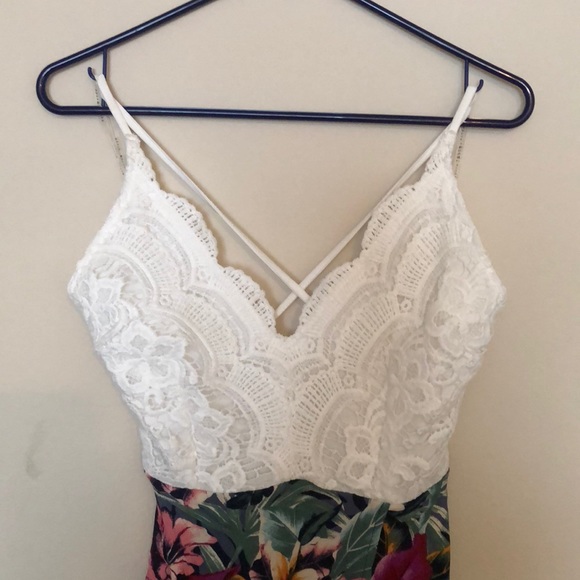 Dress - Picture 4 of 6